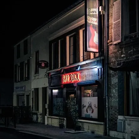 Bed & Breakfast Chez Franck Et Sandra , Plein Centre Ville, 1 Er Etage