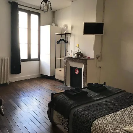 Chez Franck Et Sandra , Plein Centre Ville, 1 Er Etage